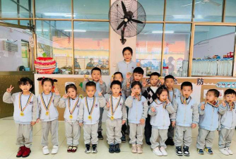 东莞市长安福娃幼儿园阅读区