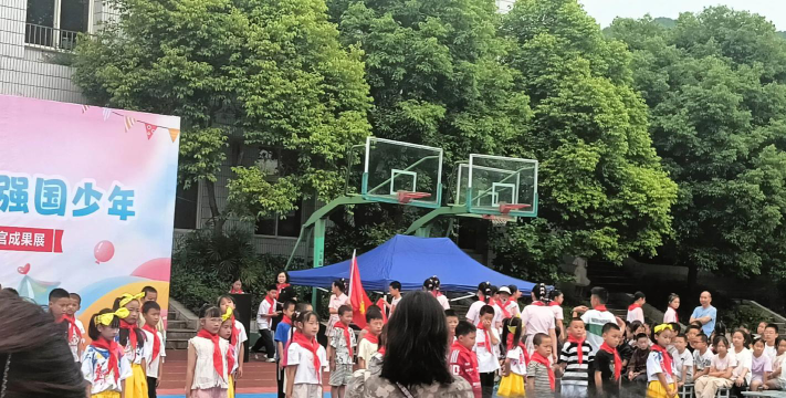 湖光农场第一小学阅读区