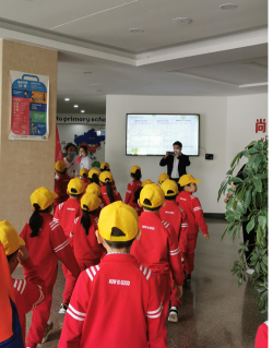 秦皇岛市海港区弗安童教育培训学校阅读区