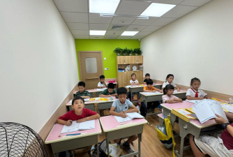 秦皇岛市海港区好学教育培训学校阅读区
