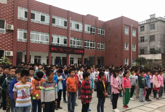 孝昌县小河镇沙窝中心小学阅读区