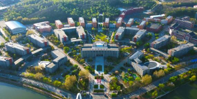 辽宁科技学院阅读区