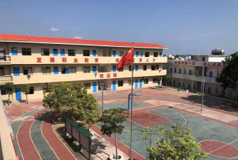 平和县官洋初级中学阅读区