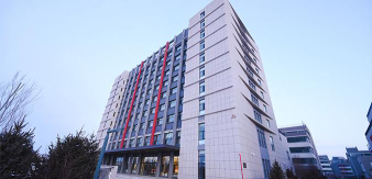 哈尔滨市南岗区艺鸣艺术培训学校有限公司阅读区