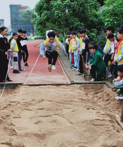 乐民中心小学阅读区