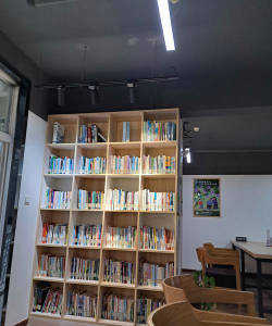 上海一书培训中心有限公司阅读区