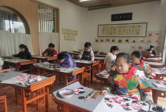 临澧县蒲公英艺术培训学校有限责任公司阅读区