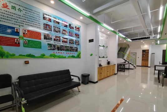 锡林浩特市笔生花书画培训有限公司阅读区