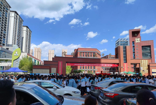 天津市塘沽区宁车沽中学阅读区