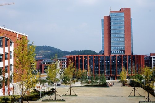 遵义医药高等专科学校五年制大专