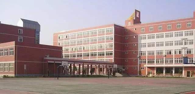 新都县利济职业中学