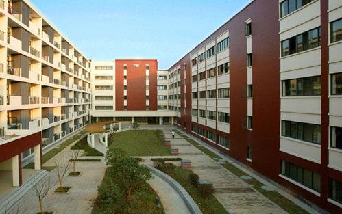 重庆服装工程职业学院