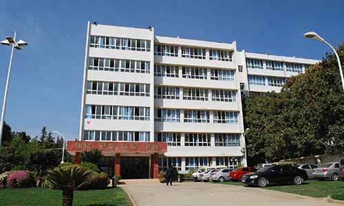 青岛市劳动局技工学