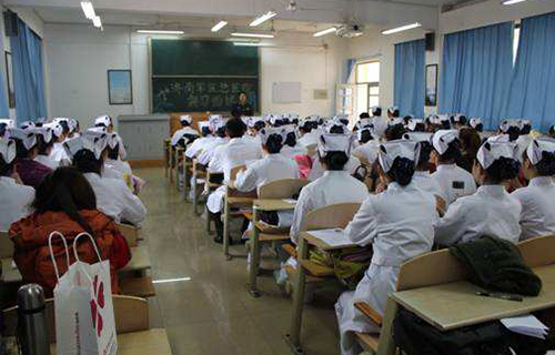 云南卫生学校