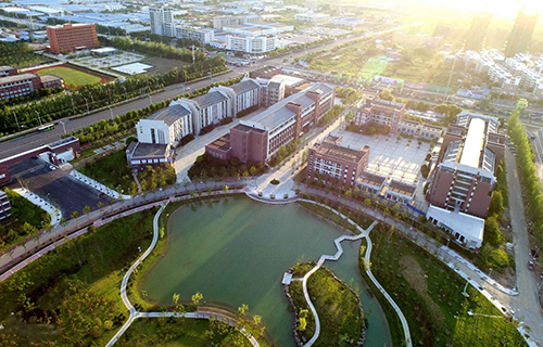 滕州市技工学校