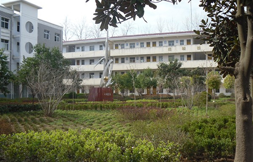 高密市成人中等专业学校