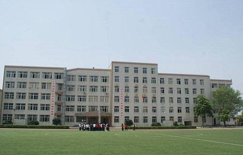 四川省成都市洛带中学