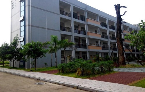 南安市财经学校