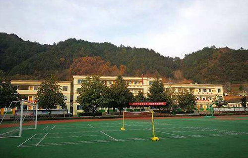 江油市贯山乡初级中