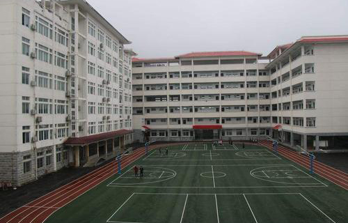 云南省曲靖卫生学校