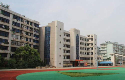 彭水县桑柘区中学校