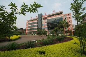 唐山市建筑职工中等