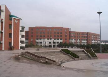 绥阳县郑场镇郑场中