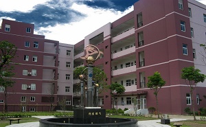 嘉定区迎园中学