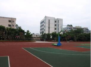 大足县龙水镇龙西初级中学校