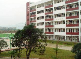 中江县清河乡初级中学校