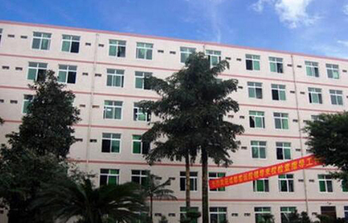 沾益县播乐中学