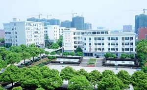 宁乡县玉潭中学