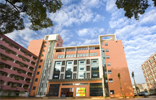 潞西市芒海中学