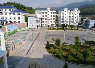 麻栗坡县猛硐乡中学